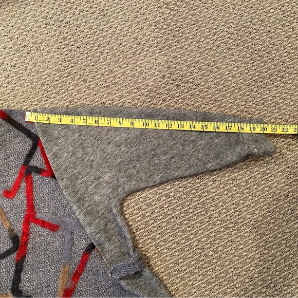 Fashionable Gray Sweater - Picture 12 of 12